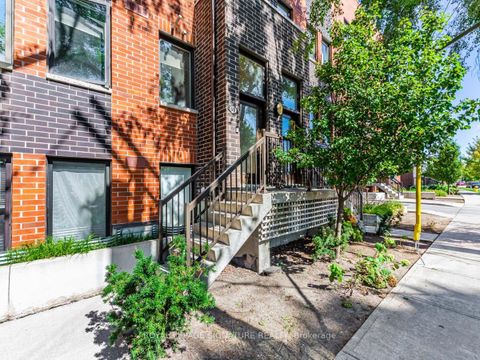 Photo 2 at 60 - 68 Winston Park Boulevard, CFB, Toronto
