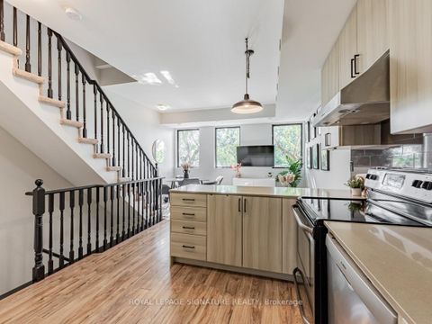 Photo 4 at 60 - 68 Winston Park Boulevard, CFB, Toronto