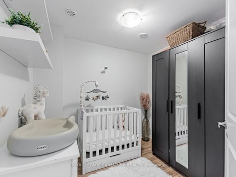 Photo 14 at 60 - 68 Winston Park Boulevard, CFB, Toronto