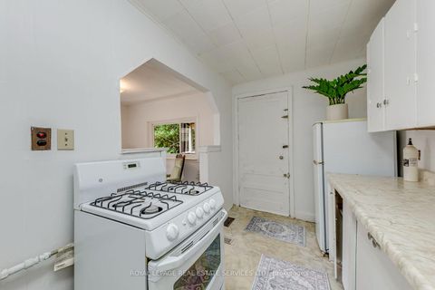 Photo 15 at 10 Thatcher Avenue, Cliffcrest, Toronto
