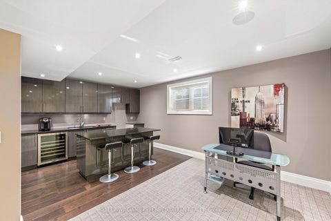 Photo 28 at 4 Community Circle, Willowdale West, Toronto