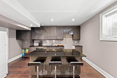 Photo 31 at 4 Community Circle, Willowdale West, Toronto