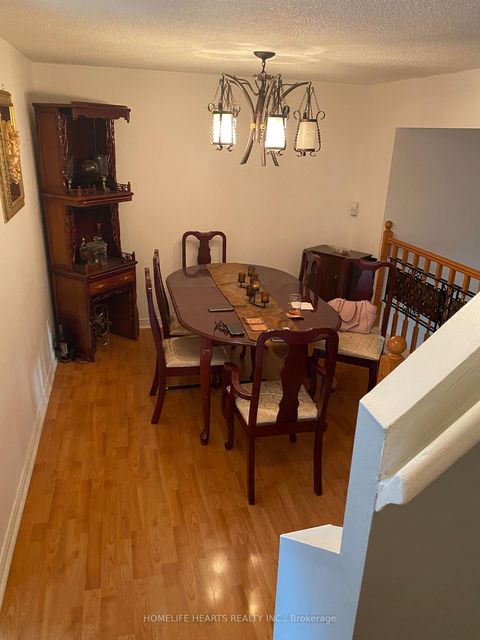 Photo 10 at 22 - 21 Rockwood Drive, Cliffcrest, Toronto