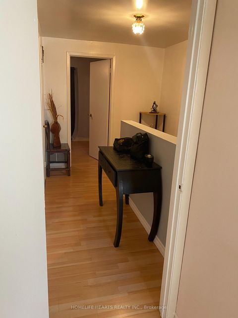Photo 13 at 22 - 21 Rockwood Drive, Cliffcrest, Toronto
