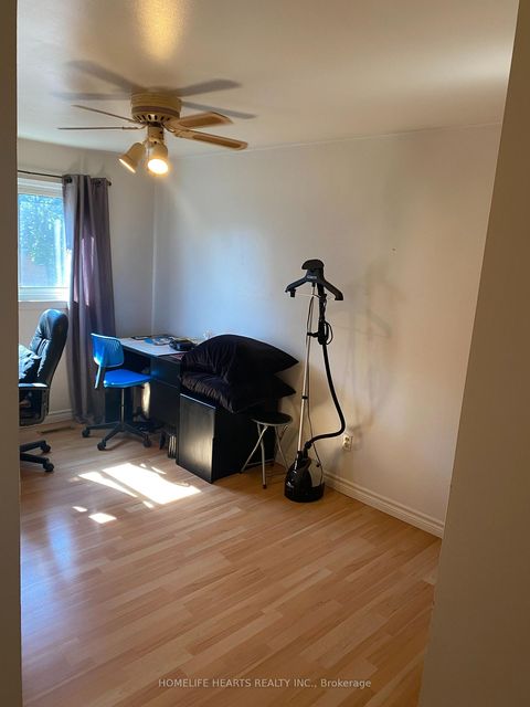 Photo 19 at 22 - 21 Rockwood Drive, Cliffcrest, Toronto