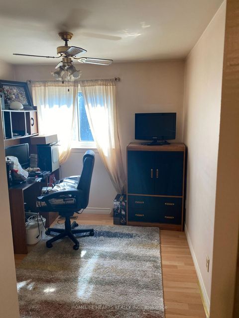 Photo 20 at 22 - 21 Rockwood Drive, Cliffcrest, Toronto