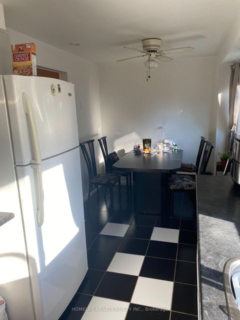 Photo 22 at 22 - 21 Rockwood Drive, Cliffcrest, Toronto