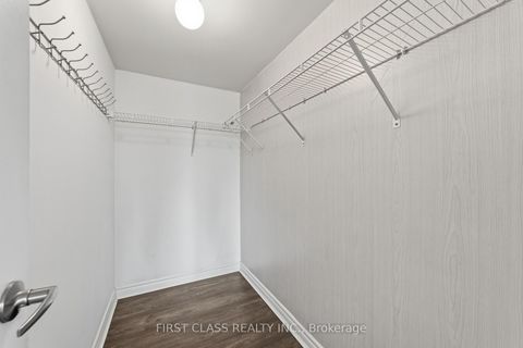 Photo 15 at 922 - 35 Hollywood Avenue, Willowdale East, Toronto