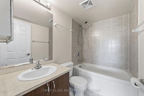 Photo 16 at 922 - 35 Hollywood Avenue, Willowdale East, Toronto