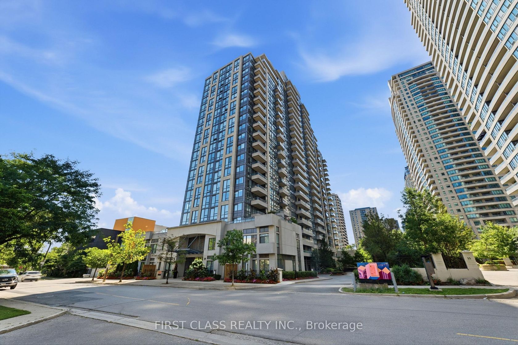 922 - 35 Hollywood Avenue, Willowdale East, Toronto photo number 2