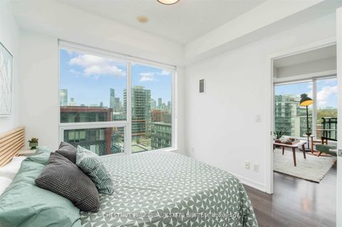 Photo 9 at 1009 - 225 Sackville Street, Regent Park, Toronto