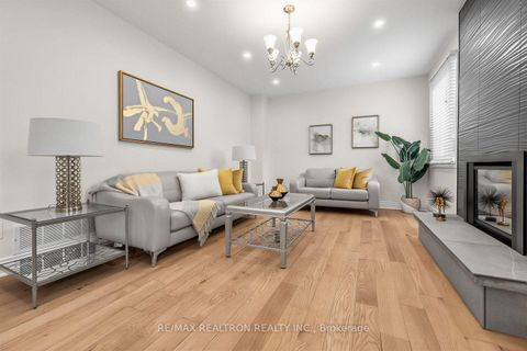 Photo 9 at 416 Alex Doner Drive, Glenway Estates, Newmarket