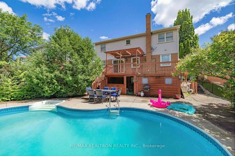 Photo 33 at 416 Alex Doner Drive, Glenway Estates, Newmarket