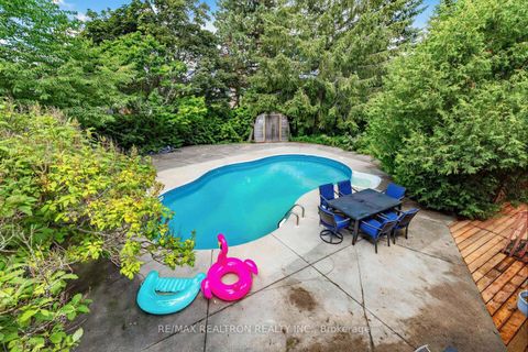 Photo 36 at 416 Alex Doner Drive, Glenway Estates, Newmarket