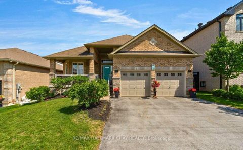 Photo 1 at 2215 Nevils Street, Alcona, Innisfil