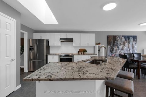 Photo 10 at 2215 Nevils Street, Alcona, Innisfil