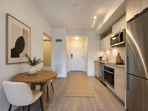Photo 4 at 565 - 135 Lower Sherbourne Street, Moss Park, Toronto