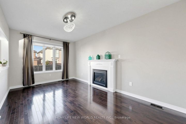 Photo 3 at 20 Pineforest Place, Wismer, Markham