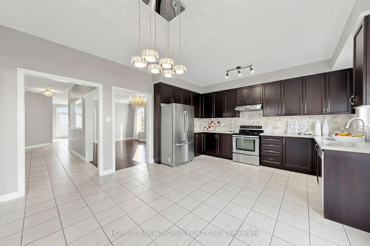 Photo 10 at 20 Pineforest Place, Wismer, Markham