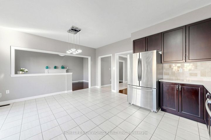 Photo 14 at 20 Pineforest Place, Wismer, Markham