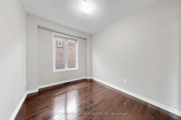 Photo 19 at 20 Pineforest Place, Wismer, Markham