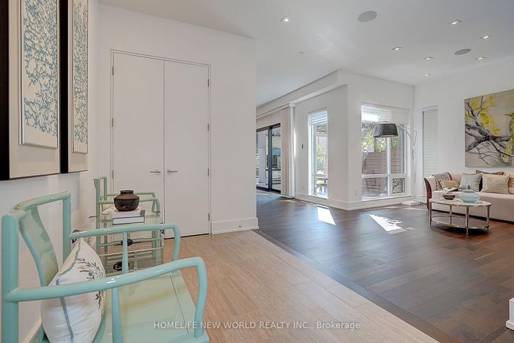 Photo 3 at 7 Valliere Place W, Bayview Village, Toronto