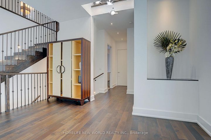 Photo 11 at 7 Valliere Place W, Bayview Village, Toronto
