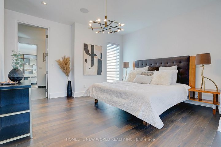 Photo 36 at 7 Valliere Place W, Bayview Village, Toronto