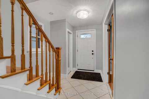 Photo 7 at 5 Homeview Avenue, Smythe, Toronto