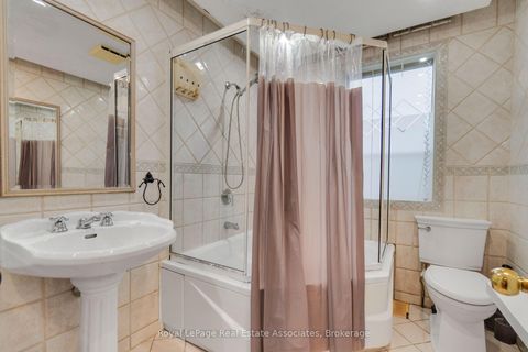 Photo 24 at 5 Homeview Avenue, Smythe, Toronto
