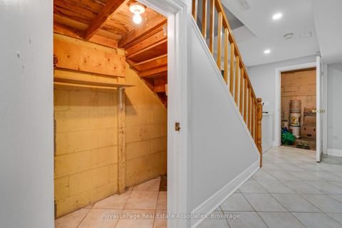Photo 29 at 5 Homeview Avenue, Smythe, Toronto