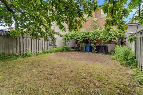 Photo 35 at 5 Homeview Avenue, Smythe, Toronto