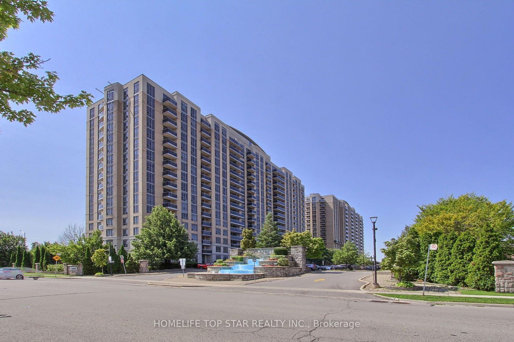 1323 - 18 Mondeo Drive, Dorset Park, Toronto photo number 2