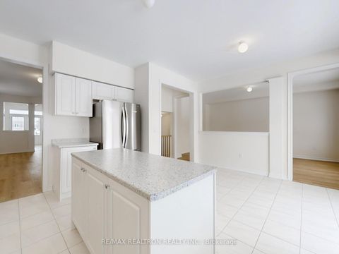 Photo 20 at 6 Grieve Avenue, Sutton & Jackson's Point, Georgina
