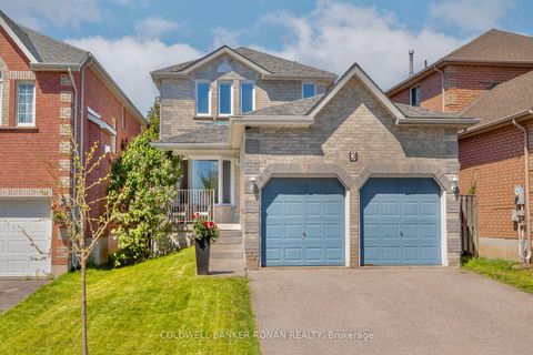 Photo 1 at 3 Teal Place, Painswick South, Barrie