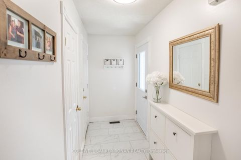 Photo 7 at 3 Teal Place, Painswick South, Barrie