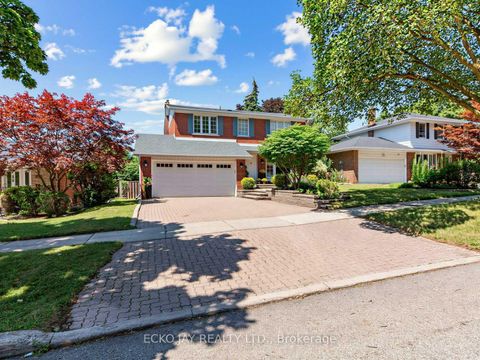 Photo 1 at 22 Meadowglade Crescent, Henry Farm, Toronto