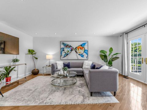 Photo 7 at 22 Meadowglade Crescent, Henry Farm, Toronto