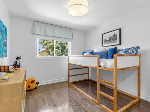 Photo 25 at 22 Meadowglade Crescent, Henry Farm, Toronto