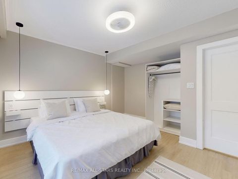 Photo 8 at 105 Betty Ann Drive, Willowdale West, Toronto