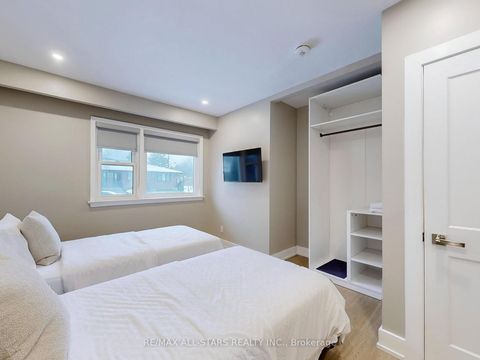 Photo 13 at 105 Betty Ann Drive, Willowdale West, Toronto