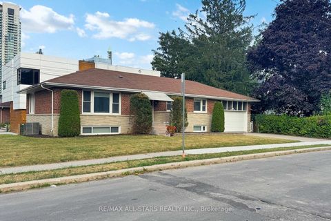 Photo 24 at 105 Betty Ann Drive, Willowdale West, Toronto