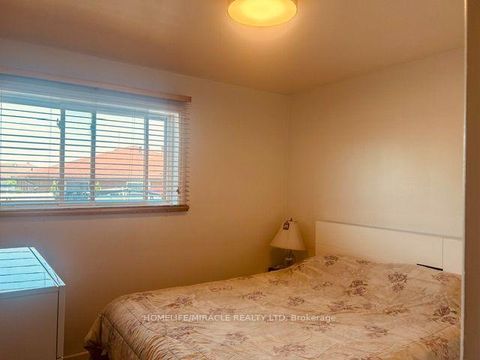 Photo 24 at 58 Telco Crescent, Pelmo Park W4, Toronto