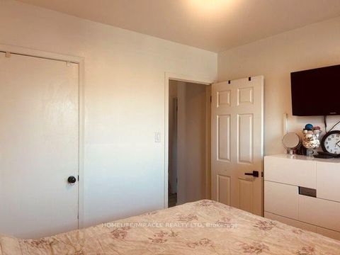 Photo 25 at 58 Telco Crescent, Pelmo Park W4, Toronto