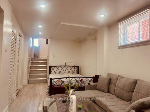 Photo 38 at 58 Telco Crescent, Pelmo Park W4, Toronto