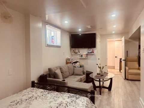 Photo 39 at 58 Telco Crescent, Pelmo Park W4, Toronto