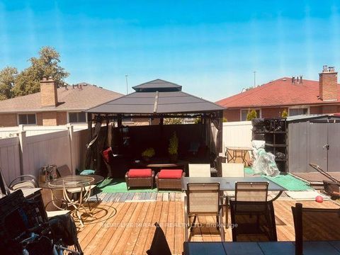 Photo 49 at 58 Telco Crescent, Pelmo Park W4, Toronto