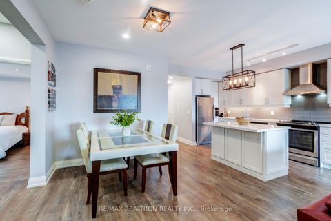 Photo 11 at 331 - 555 William Graham Drive, Rural Aurora, Aurora