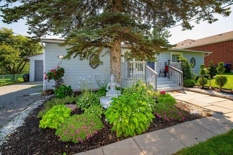 Photo 1 at 2063 Lea Road, Alcona, Innisfil