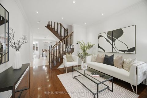 Photo 6 at 28 Kincardine Street, Kleinburg, Vaughan